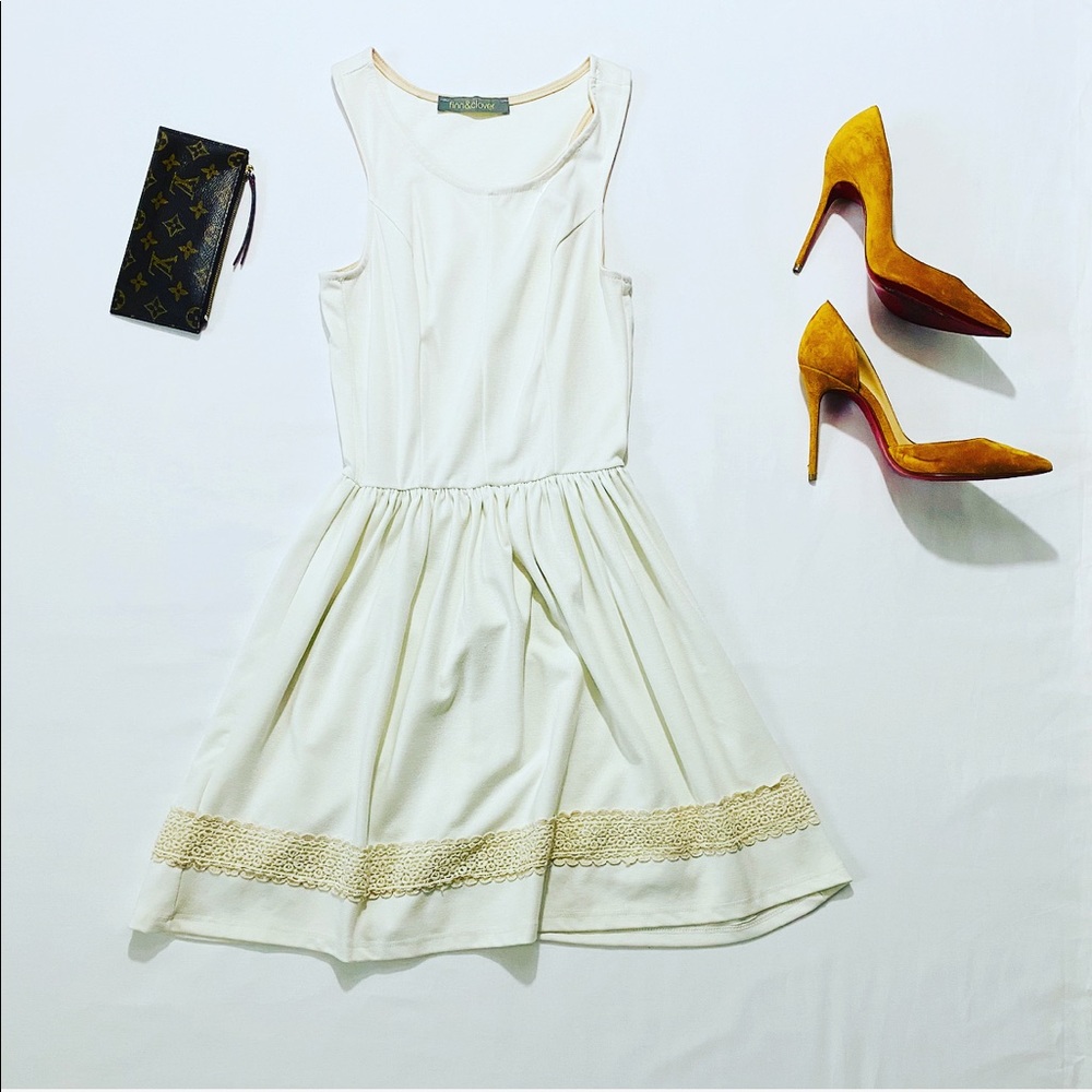 2/$24 Finn & Clover Dress White